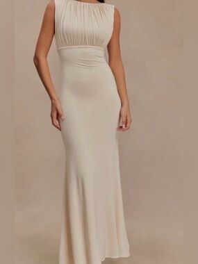 NWT MESHKI Malia Slinky Ruched Maxi Dress in Ivory - Size M